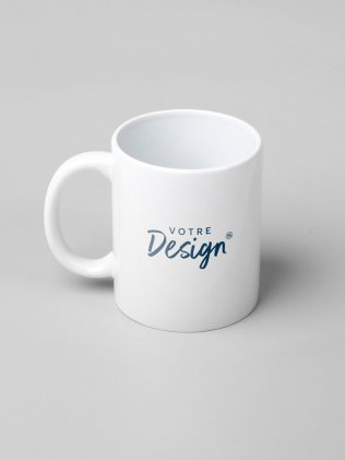 Tasse blanche avec logo